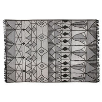 Alfombra contemporánea / con motivos decorativos...