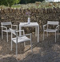 Mesa de comedor contemporánea / de madera...