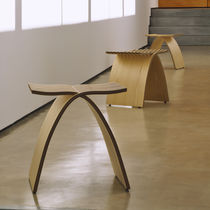 Taburete contemporáneo / de madera / para...