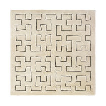 Alfombra contemporánea / con motivos decorativos...