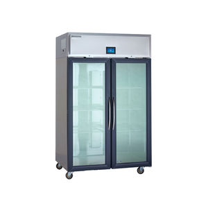 vitrina refrigerada de estantes