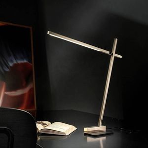 lámpara de mesa