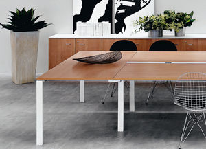 mesa de reuniones contemporánea