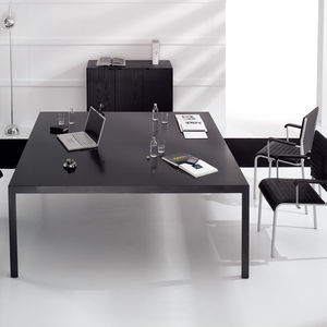 mesa de reuniones contemporánea