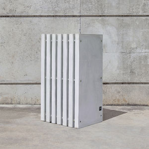 cubo de basura público