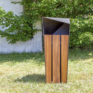 cubo de basura público