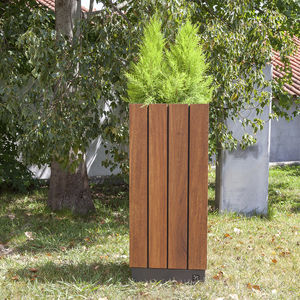 jardinera de madera