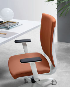 silla de oficina contemporánea