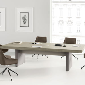 mesa de reuniones contemporánea