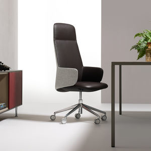 sillón de director contemporáneo
