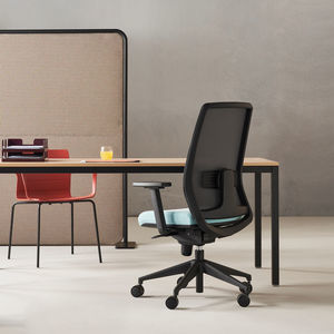 silla de oficina contemporánea