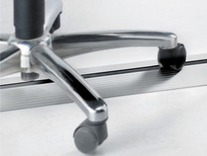 sistema de protección de cables de aluminio anodizado / profesional / para oficina