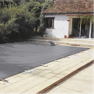 cubierta para piscina con ojales