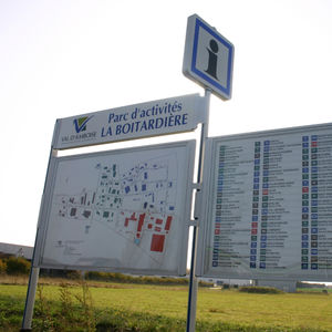 panel de información para espacio público