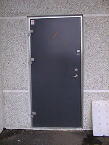 puertas industriales abatibles