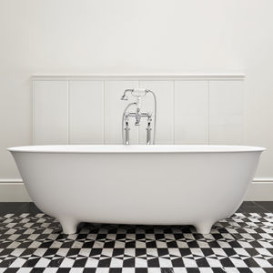 bañera ovalada