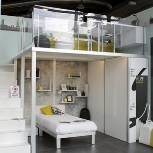 habitación para niños blanca