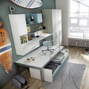 habitación para niños blanca