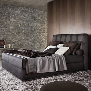 cama de matrimonio / contemporánea / tapizada / de algodón