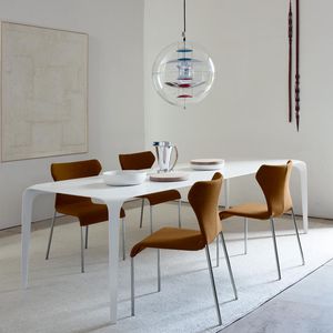 mesa de comedor contemporánea