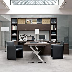 conjunto de escritorio y armarios para el sector profesional