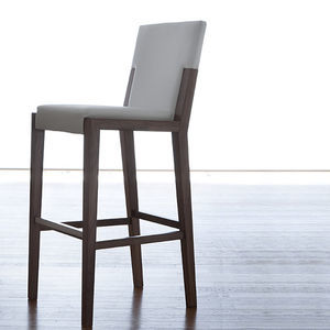 silla de bar contemporánea