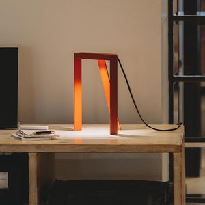 lámpara de mesa
