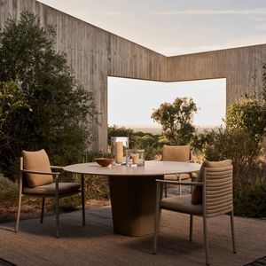 mesa de comedor contemporánea