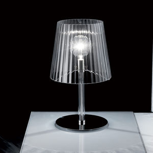 lámpara de mesa