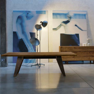 mesa contemporánea