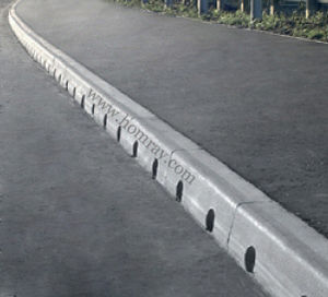 canal de drenaje con abertura lateral