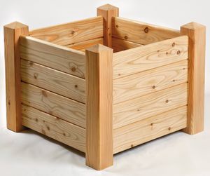 jardinera de alerce