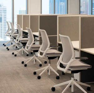 silla de oficina contemporánea
