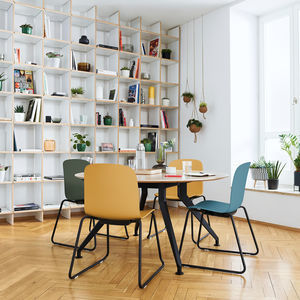 mesa de reuniones contemporánea