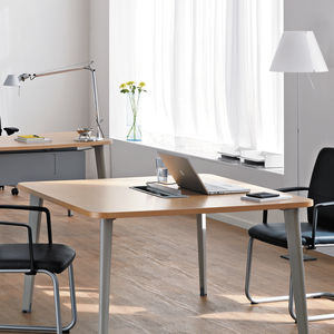 mesa de reuniones contemporánea