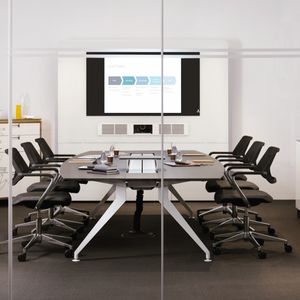 mesa de reuniones contemporánea / de madera / con base de aluminio / rectangular