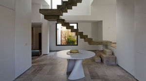 casa individual / contemporánea / de hormigón / de 2 plantas