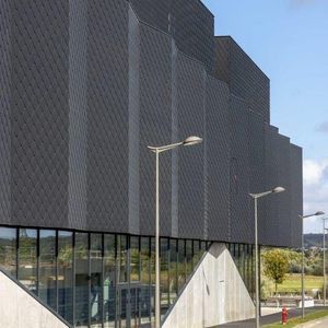 revestimiento de fachada de zinc