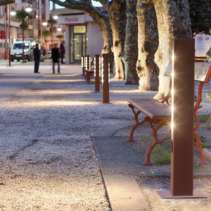 bolardo de iluminación urbano