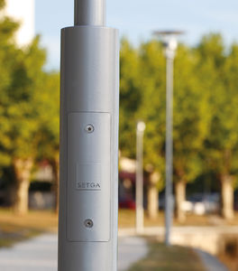 consola para poste de iluminación de acero al carbono