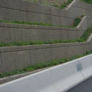 muro de contención de hormigón armado