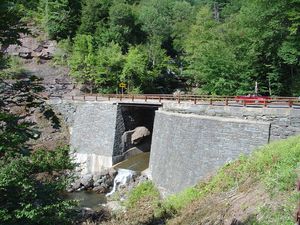puente de hormigón armado
