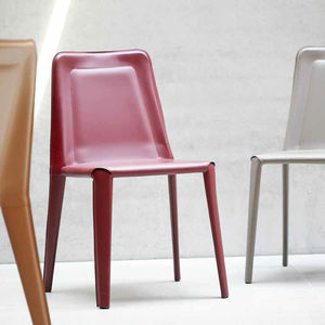 silla contemporánea