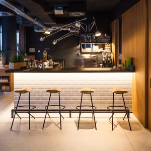 taburete de bar contemporáneo