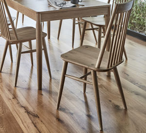 silla de comedor contemporánea
