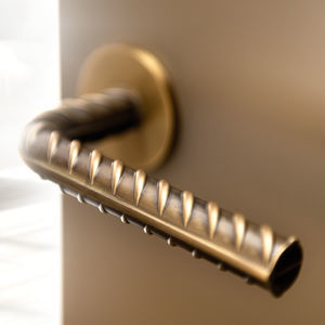tirador para puerta