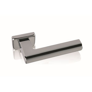 tirador para puerta