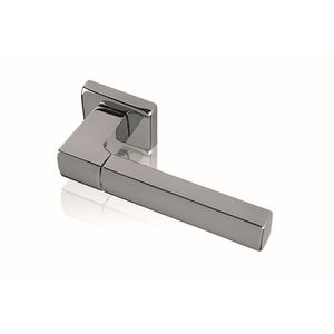 tirador para puerta