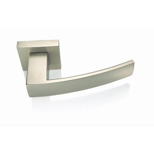 tirador para puerta