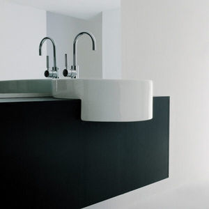 lavabo semiencastrado